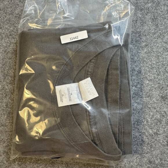 VINTAGE NEIL DIAMOND CONCERT LIVE TOUR MEN'S SIZE XL T-SHIRT GILDAN ULTRA COTTON - Picture 10 of 10